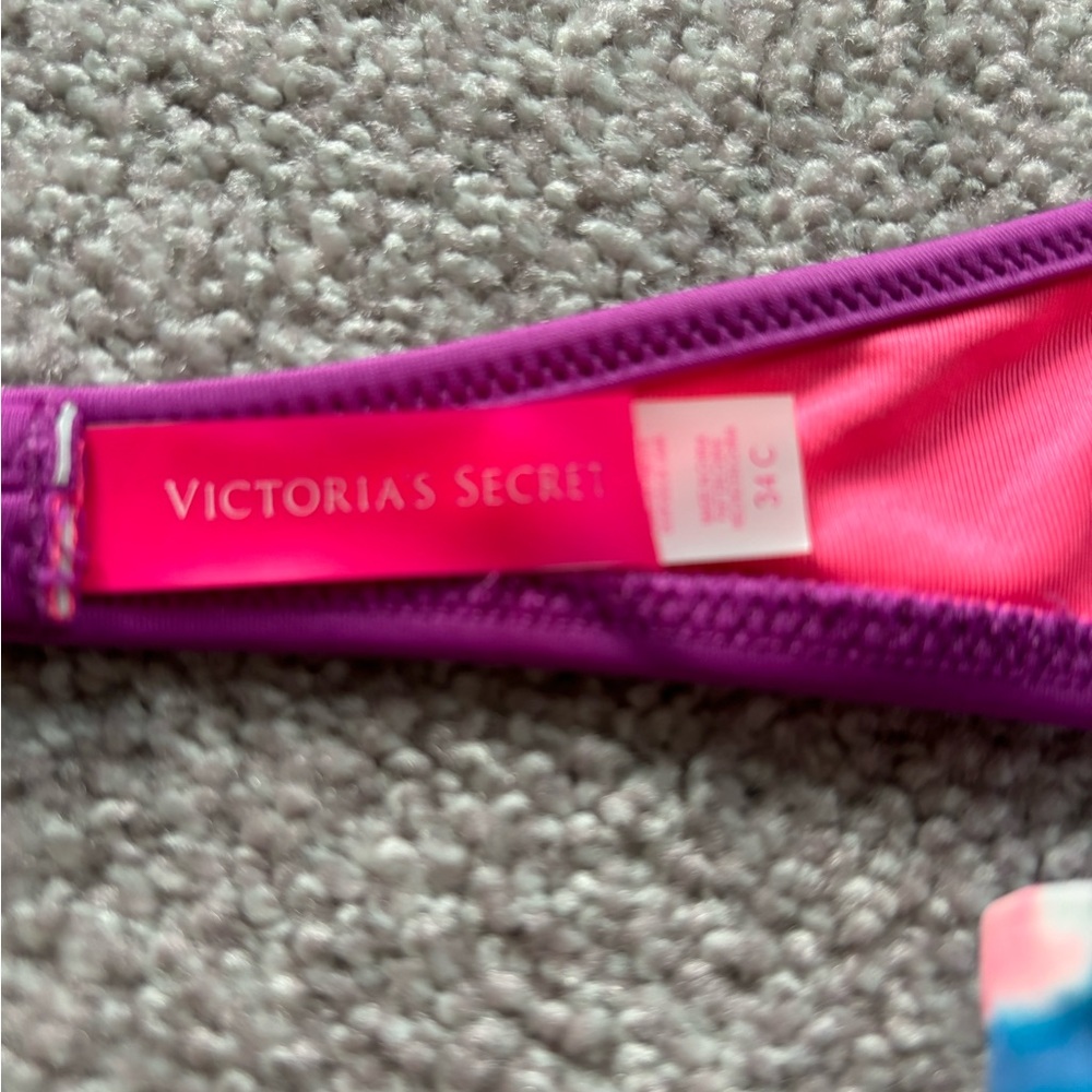 Victoria Secret Bikini. - Picture 2 of 4